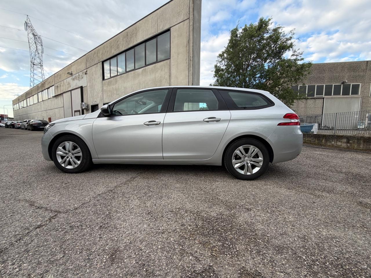 Peugeot 308 BlueHDi 120 S&S EAT6 SW Active