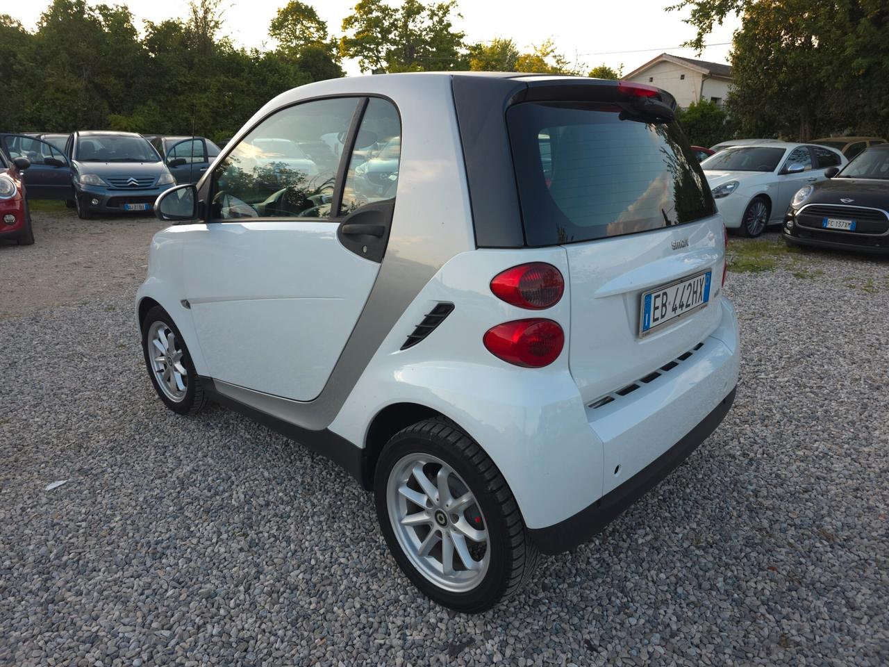 Smart ForTwo 1000 52 kW MHD coupé passion