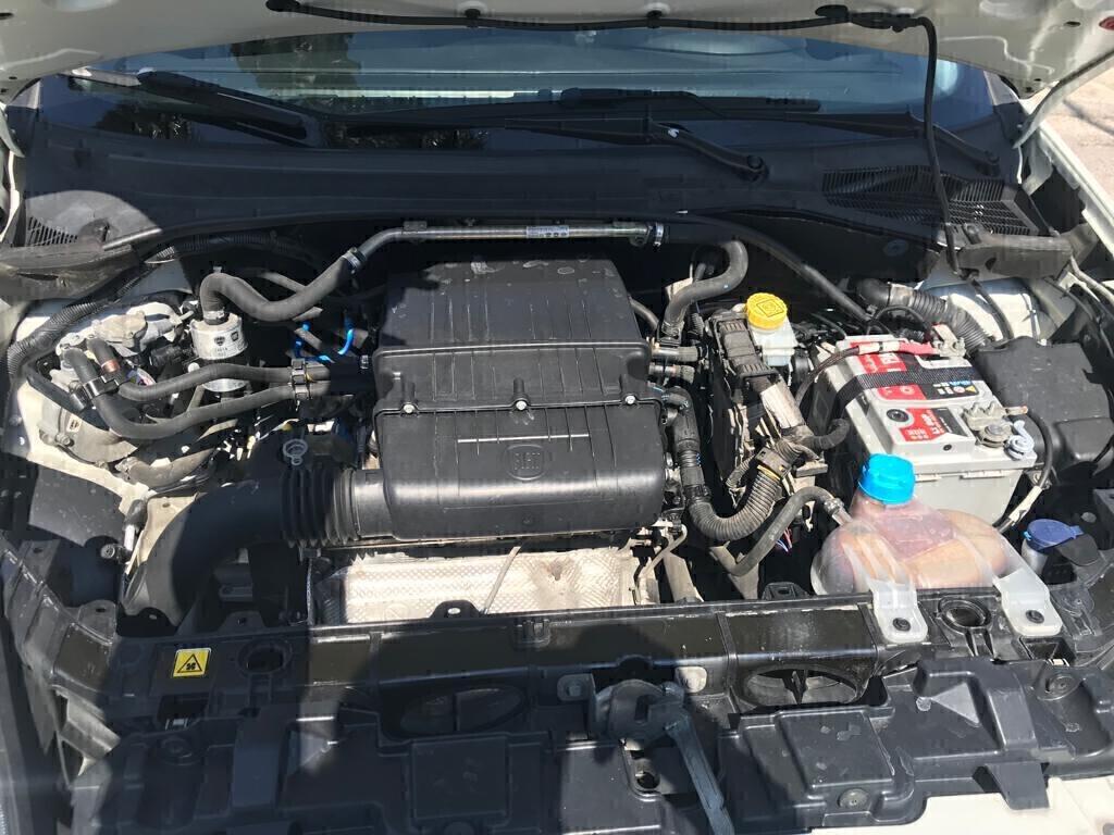 Fiat Punto 1.4 8V 77 CV 57 KW 5 porte Easypower Lounge