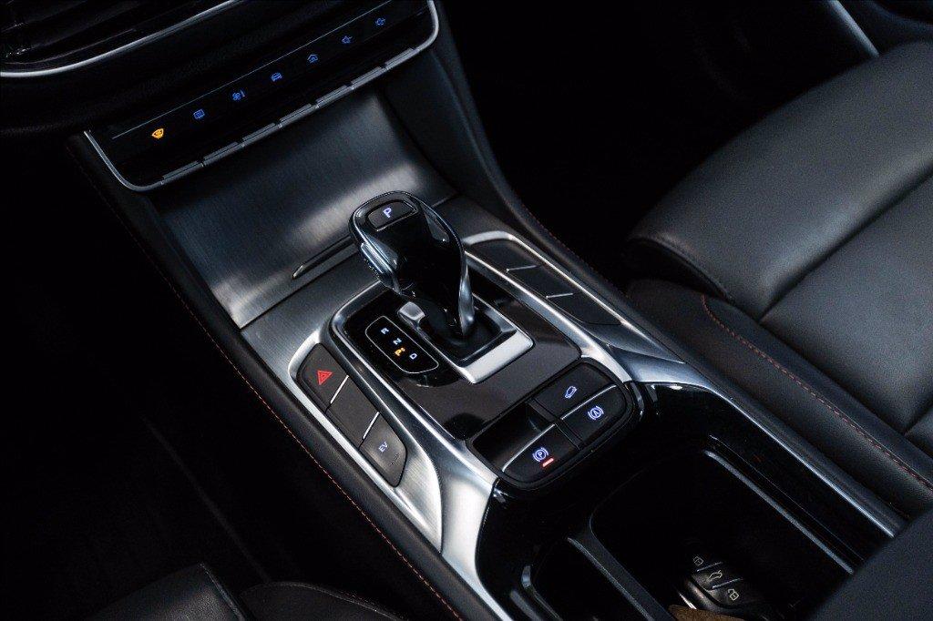 MG EHS 1.5 t-gdi phev Luxury auto del 2023