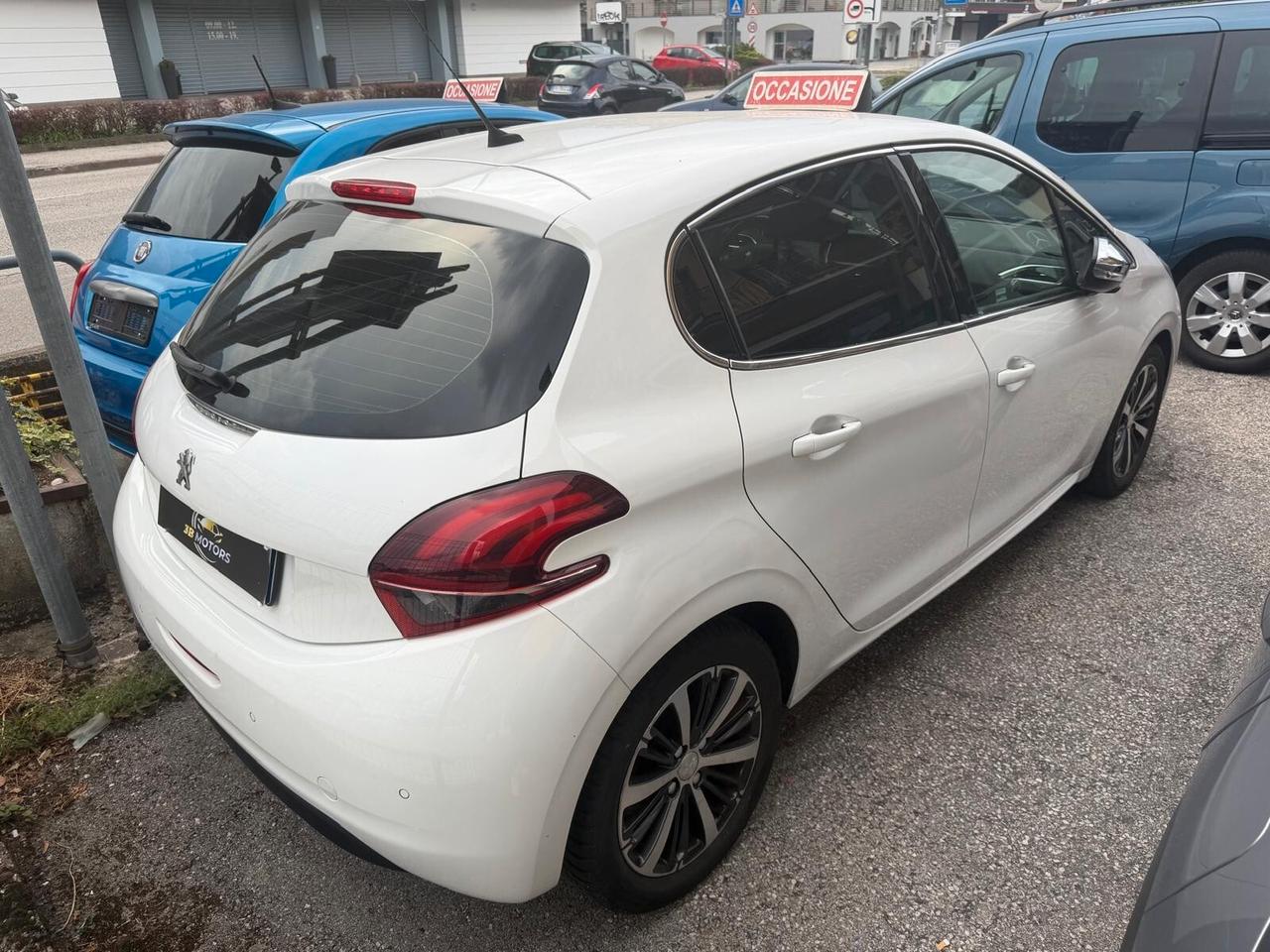 Peugeot 208 PureTech 82 5 porte Style