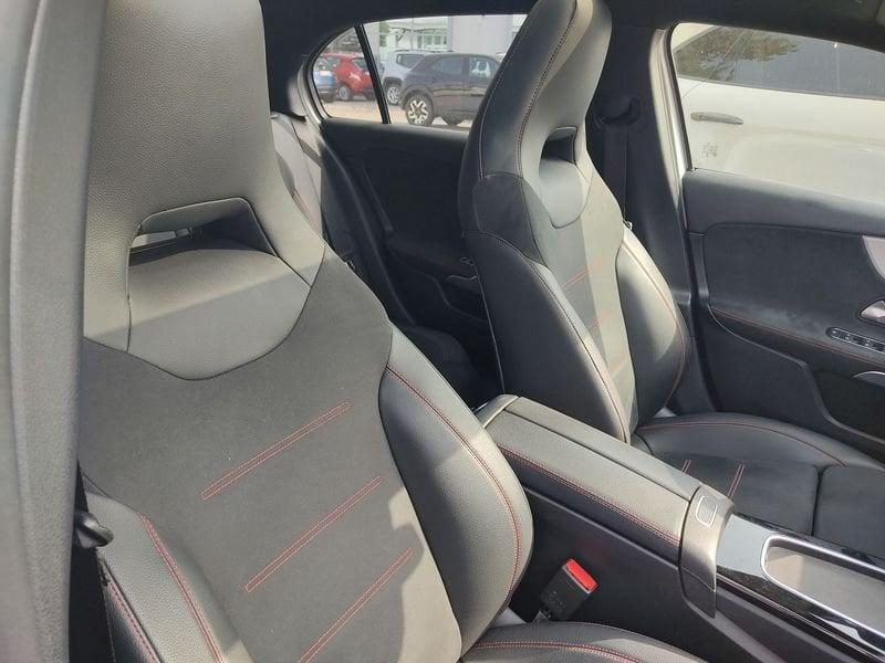 Mercedes-Benz Classe A - W177 2023 A 220 d AMG Line Premium Plus auto