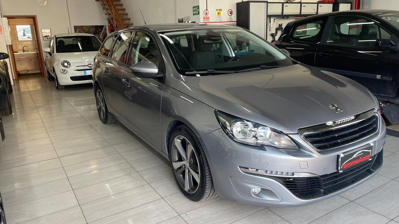 Peugeot 308 BlueHDi 120 S&S EAT6 SW Allure