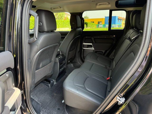 LAND ROVER Defender 110 3.0D I6 200 CV AWD Auto SE TOTAL BLACK IVA ESP