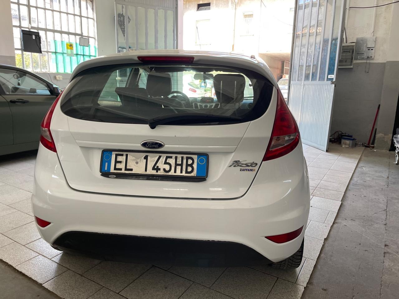 Ford Fiesta Ikon 1.4 5 porte Bz.- GPL
