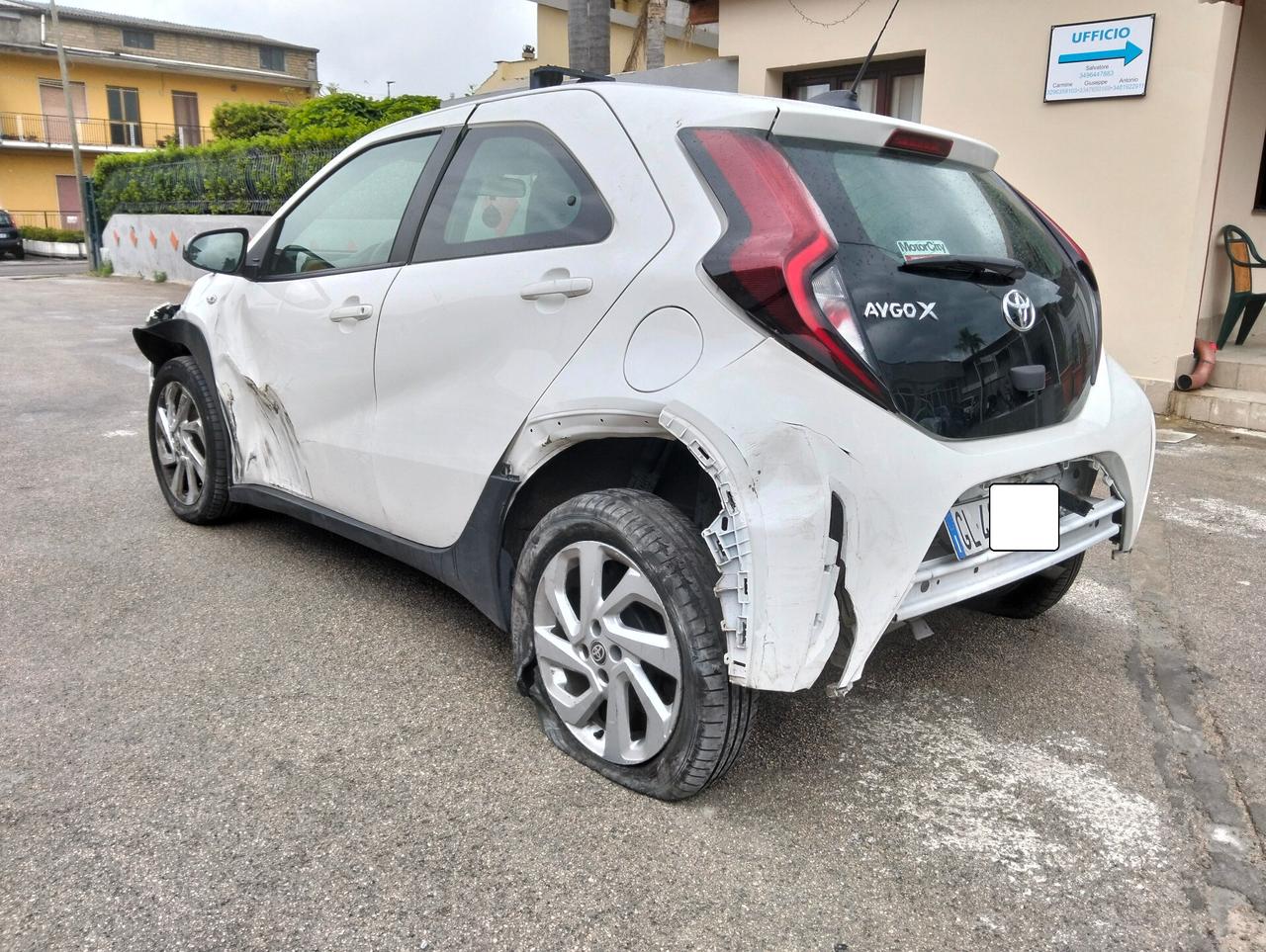 Toyota Aygo X 1.0 Benzina 72cv 2022 SINISTRATA