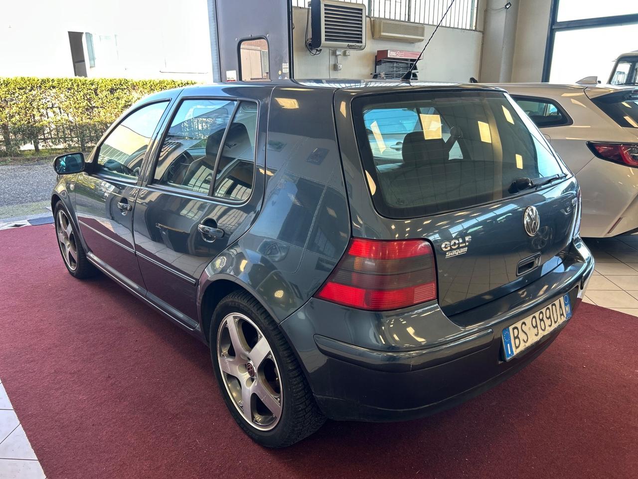 Volkswagen Golf 1.8 turbo 20V cat 5p. GTI