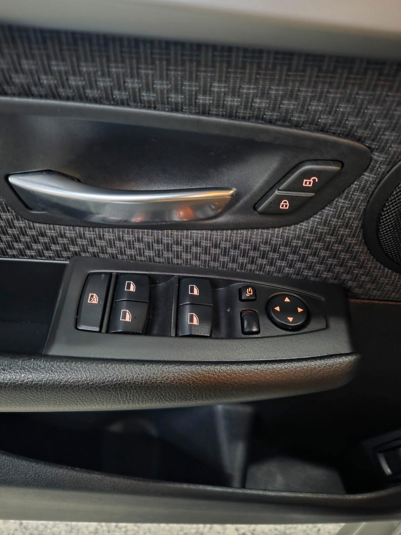Bmw 2er Active Tourer 216d Business