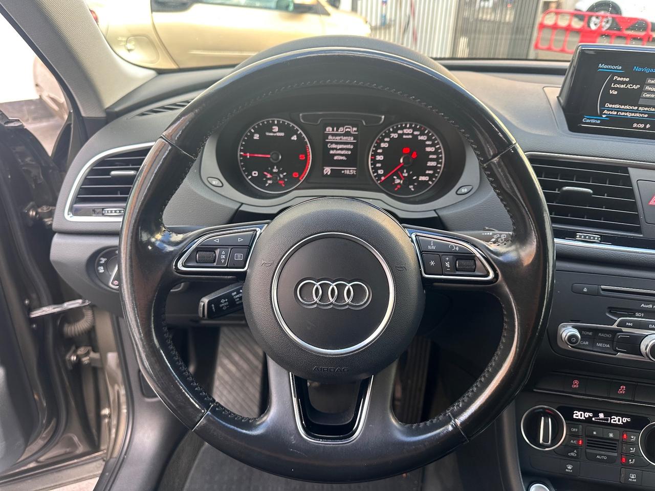 Audi Q3 2.0 TDI 120 CV Design