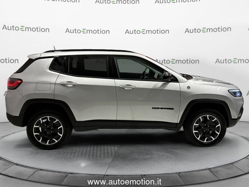 Jeep Compass 1.3 T4 240CV PHEV AT6 4xe Trailhawk