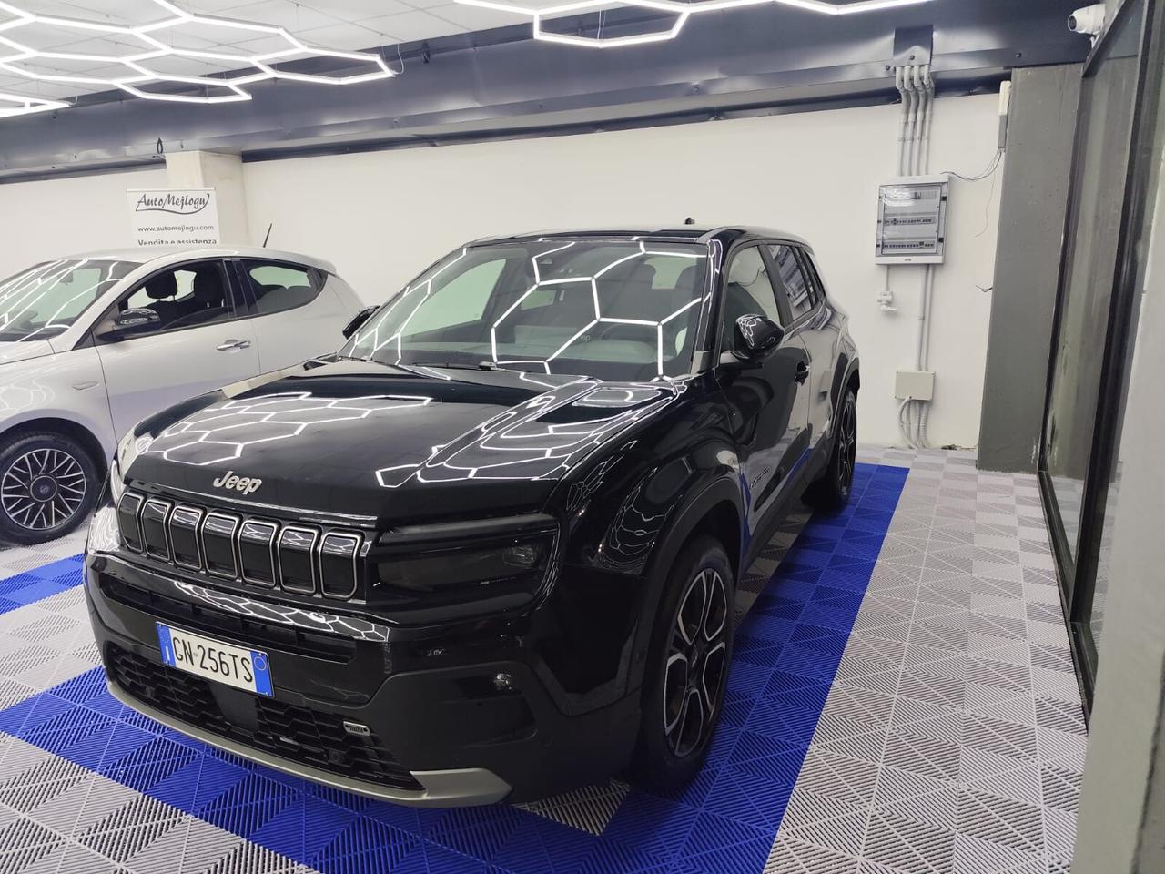 Jeep Avenger 1.2 Turbo 100 CV Summit