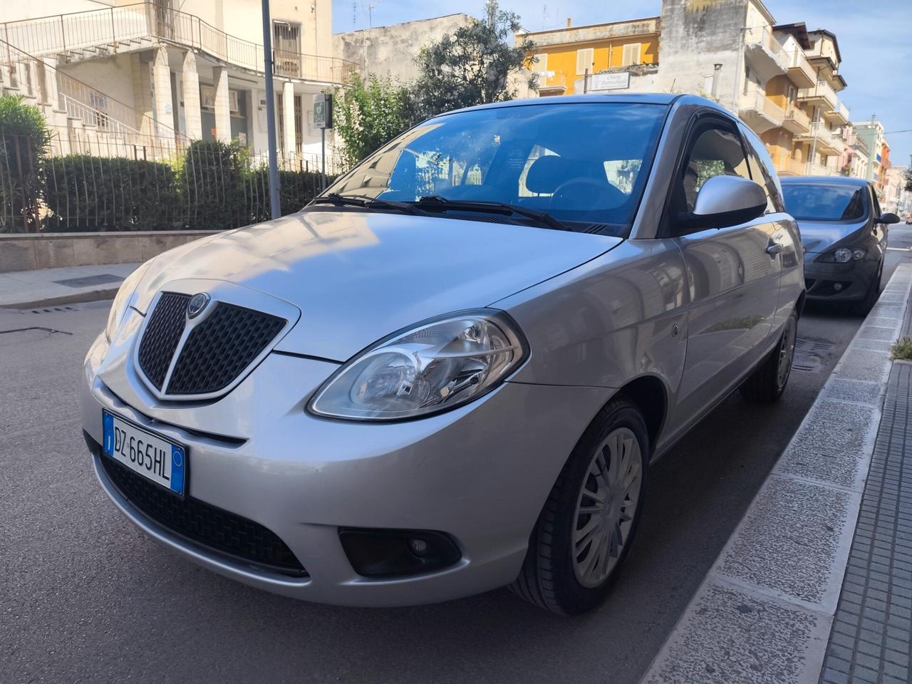 Lancia Ypsilon 1.2 BENZINA 60CV
