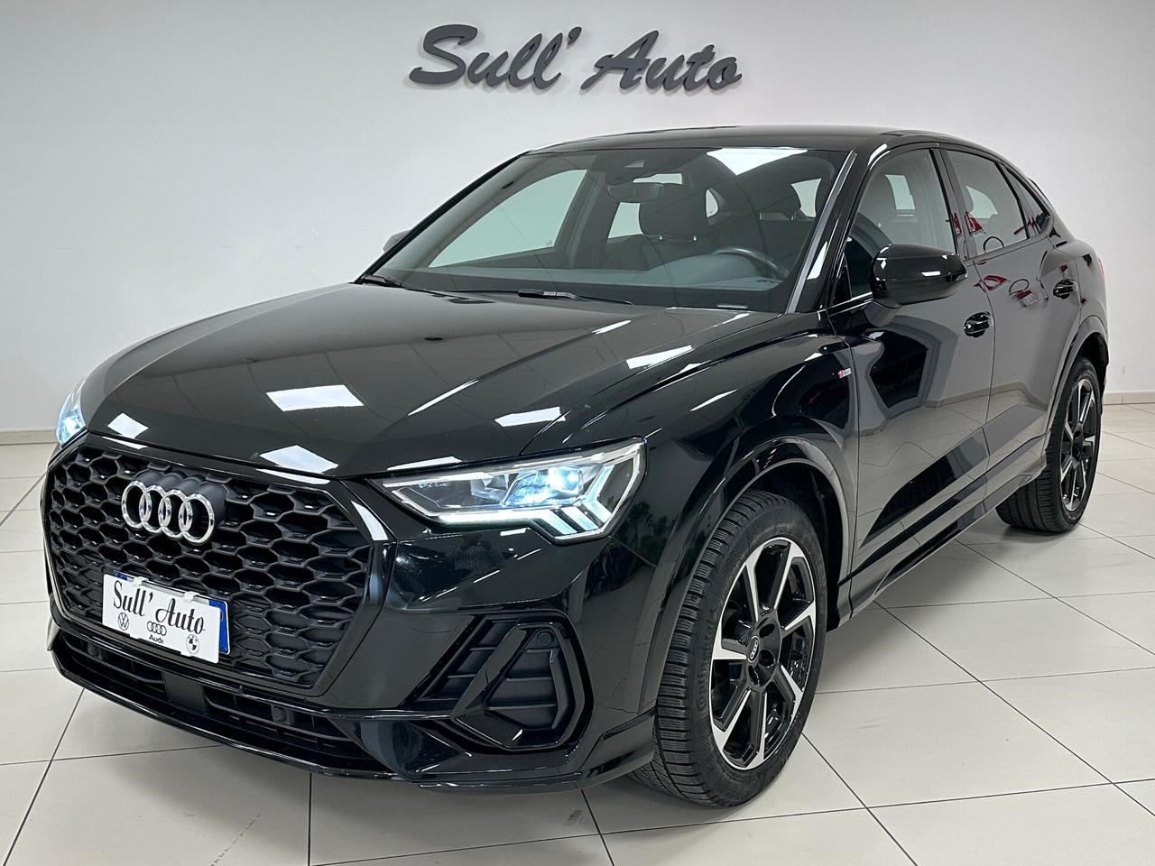 Audi Q3 35 TDI 150 CV S tronic S line edition 2020