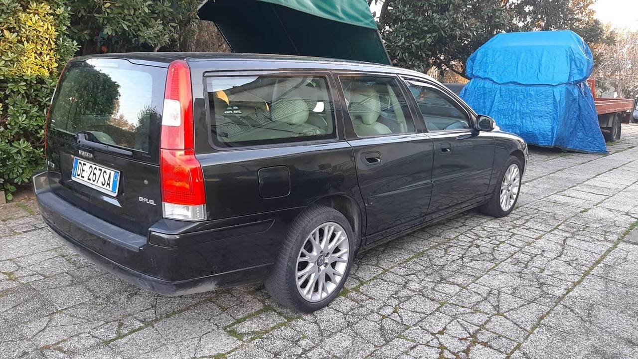 Volvo V70 2.5 Bi-Fuel Metano