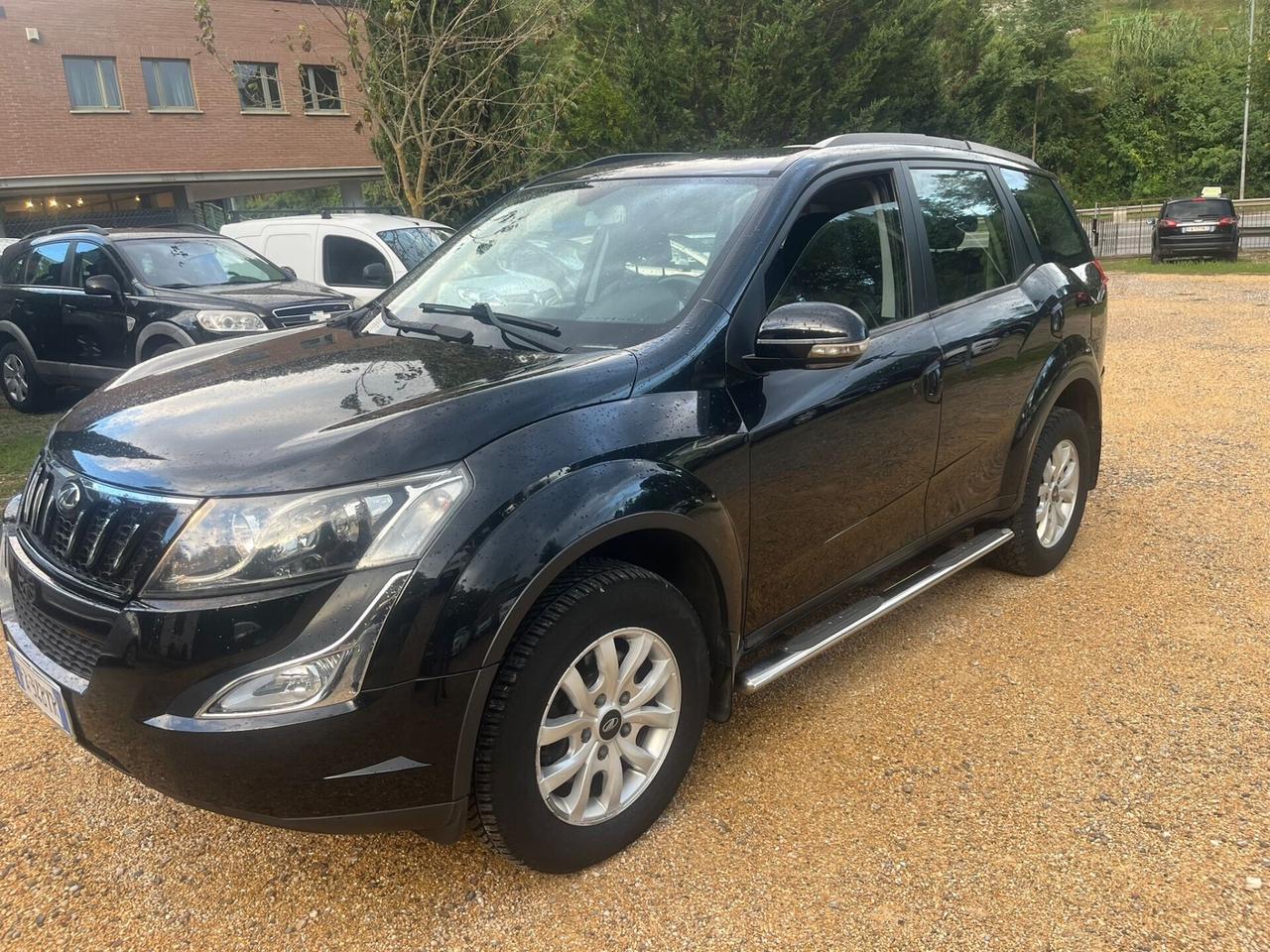 XUV500 2.2 16V FWD W8 (7 POSTI)