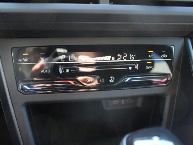 VOLKSWAGEN Polo 1.0 TSI 110 CV DSG R-Line