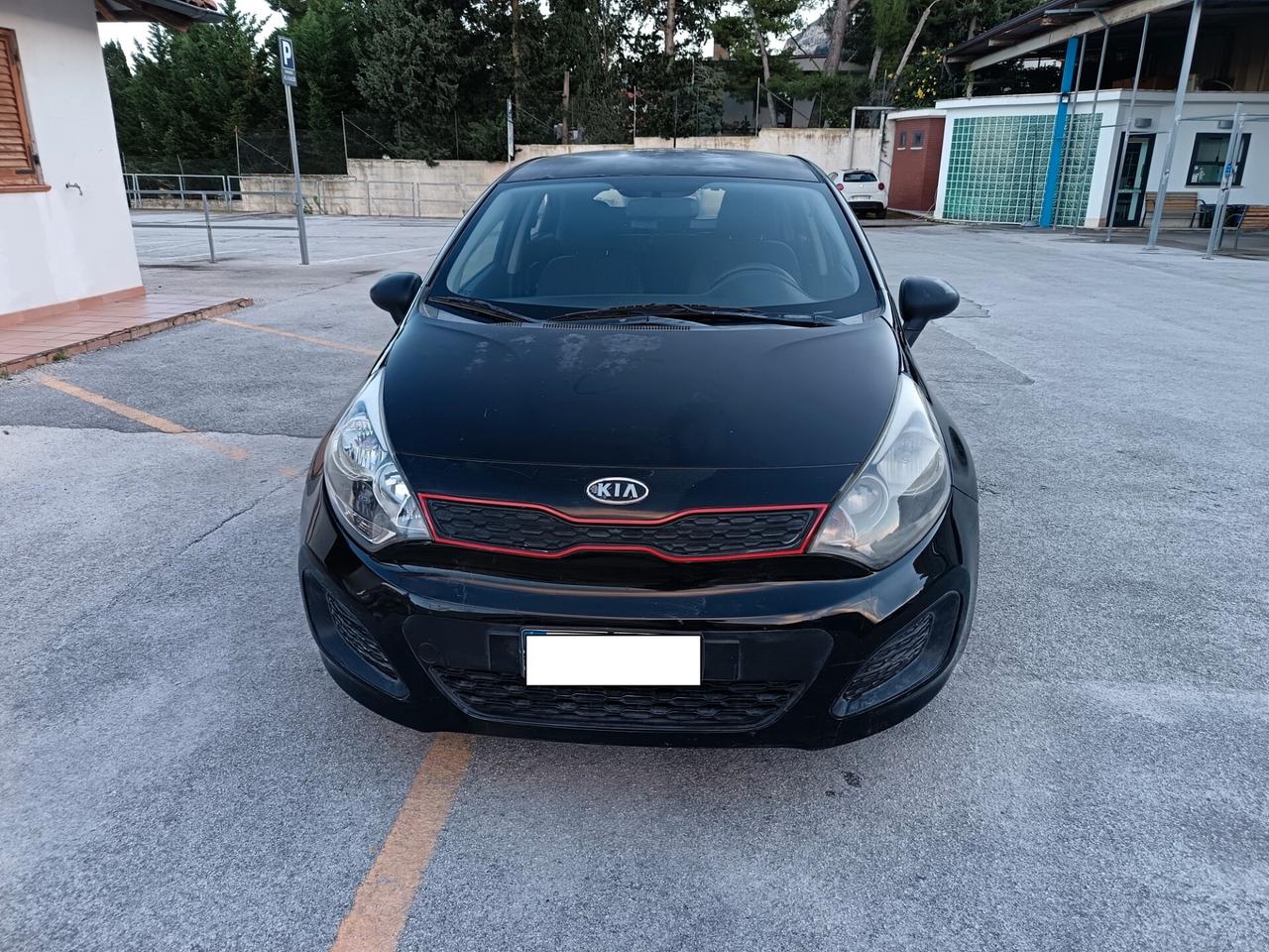 Kia Rio 1.1 CRDi km 145000 Ok neopatentati