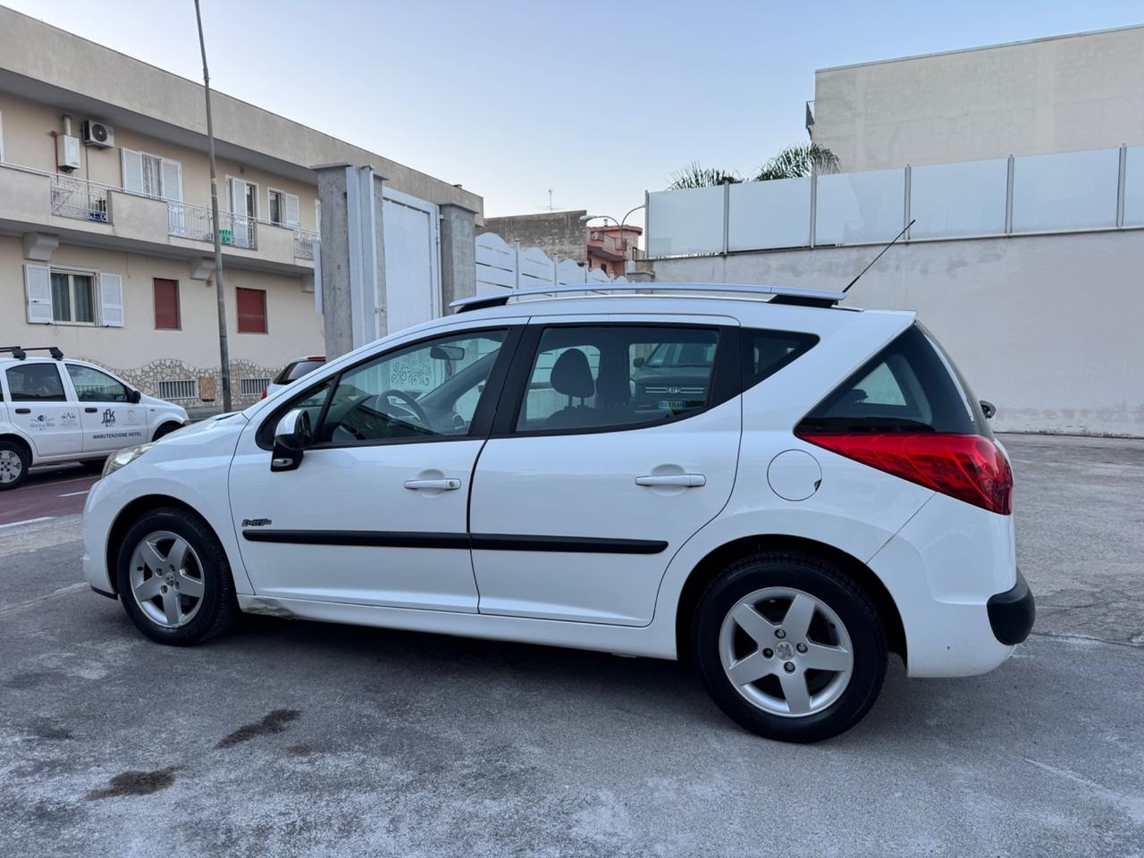 Peugeot 207 1.4 GPL 75CV SW Energie Sport 2009