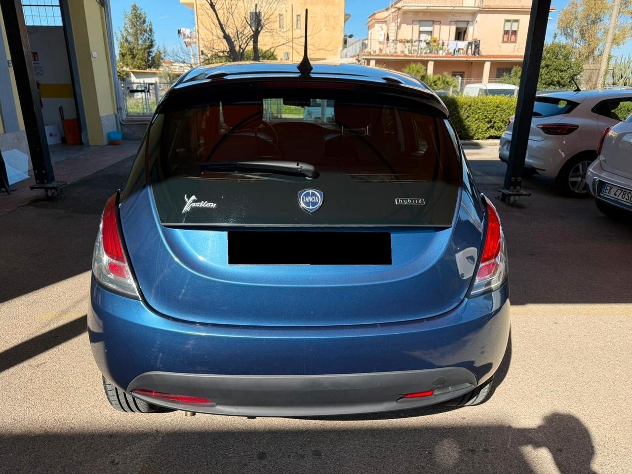 Lancia Ypsilon 1.0 FireFly 5 porte S&S Hybrid Silver Plus