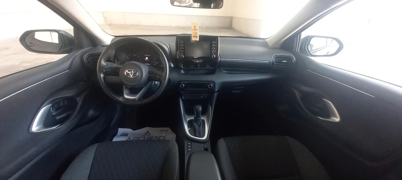 Toyota Yaris 1.5 Hybrid 2023 km 33 mila entra