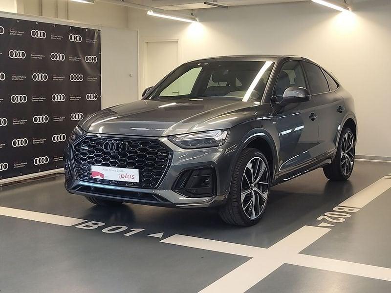 Audi Q5 Q5 Sportback 40 2.0 tdi mhev 12V Identity Black quattro s-tronic