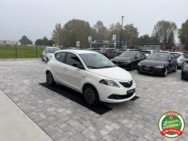 LANCIA Ypsilon 1.0 FireFly Platino Hybrid 5p ANCHE NEOPATENTATI