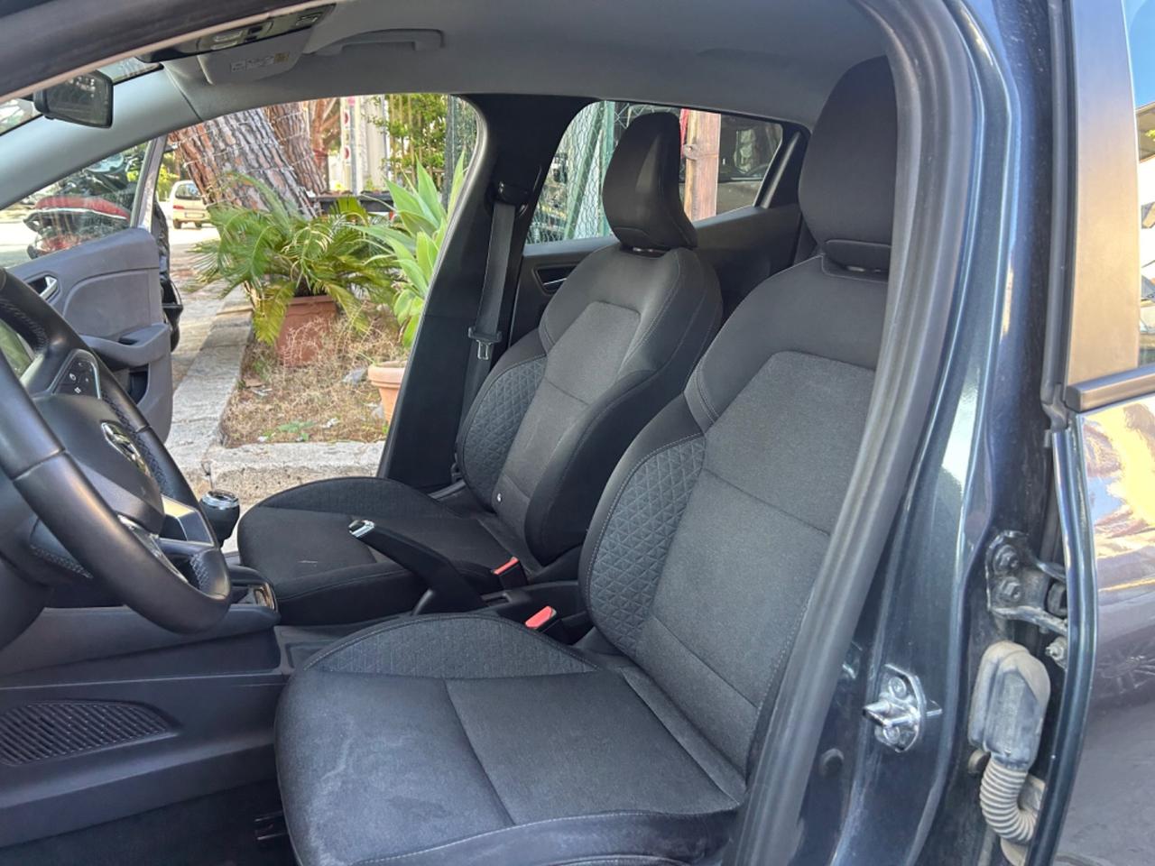 Renault Clio TCe 90 CV 5 porte Techno