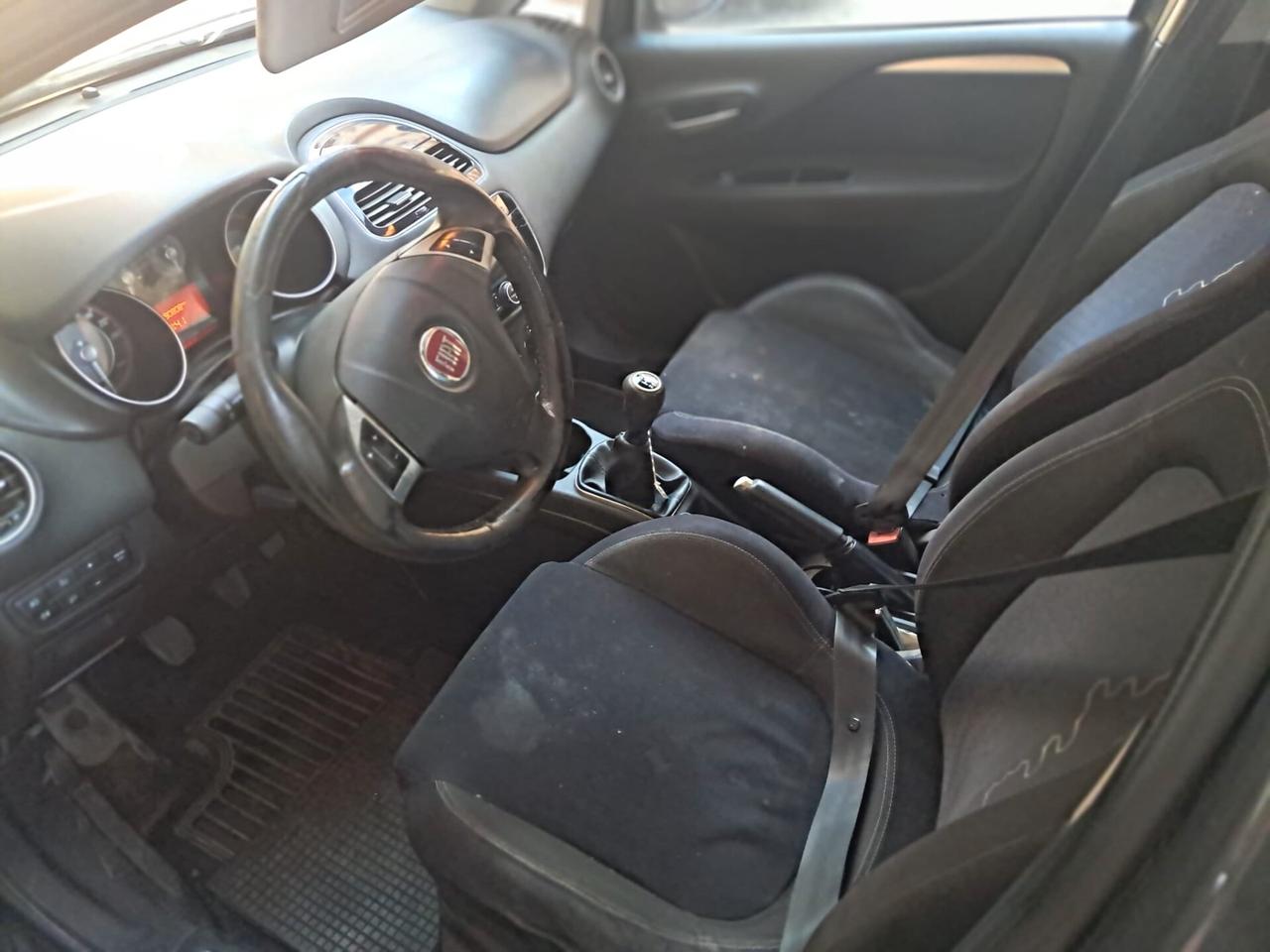 FIAT PUNTO 1.3 MJT-"VISTA E PIACIUTA"-2014-Euro 1690