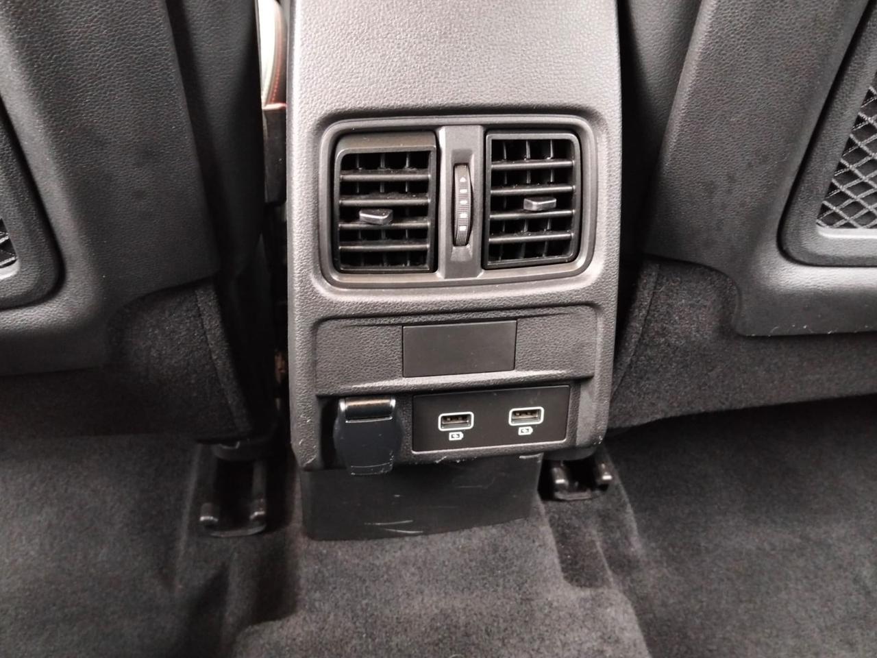 Renault Arkana Hybrid E-Tech 145CV R.S. Line*Automatic*Navi*Pelle