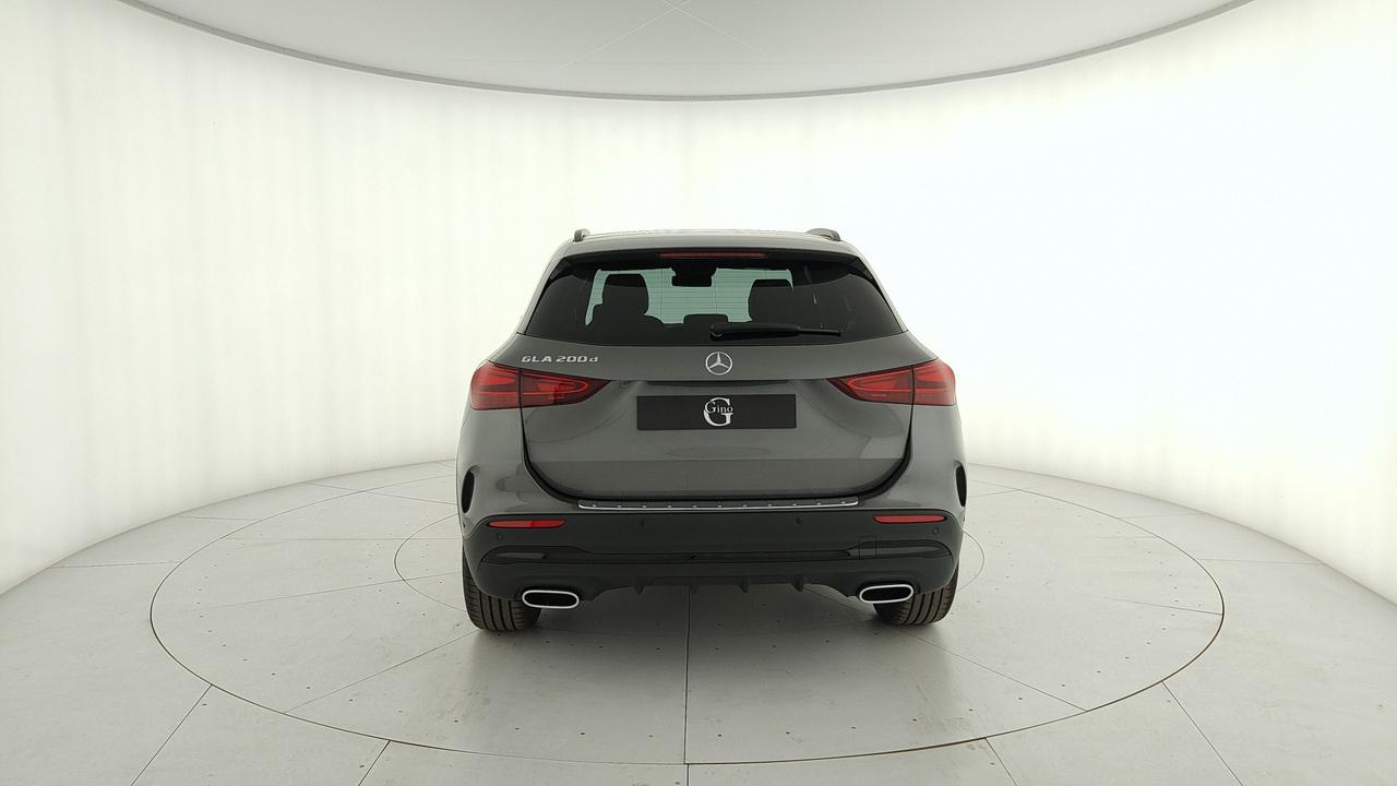 Mercedes-Benz GLA 200 d automatic