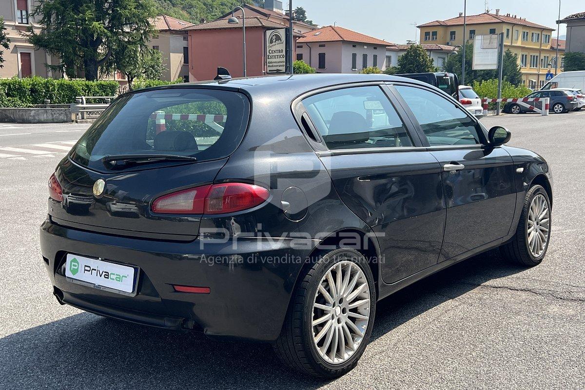 ALFA ROMEO 147 1.9 JTD (120) 5 porte Progression