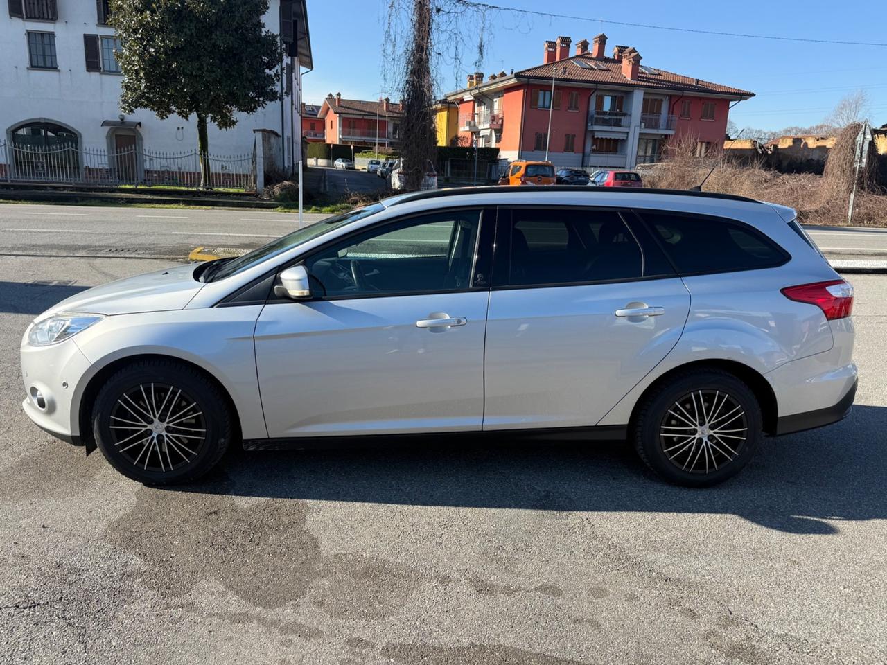 Ford Focus 2.0 TDCi 115 CV Powershift SW*NAVI*EURO5B*