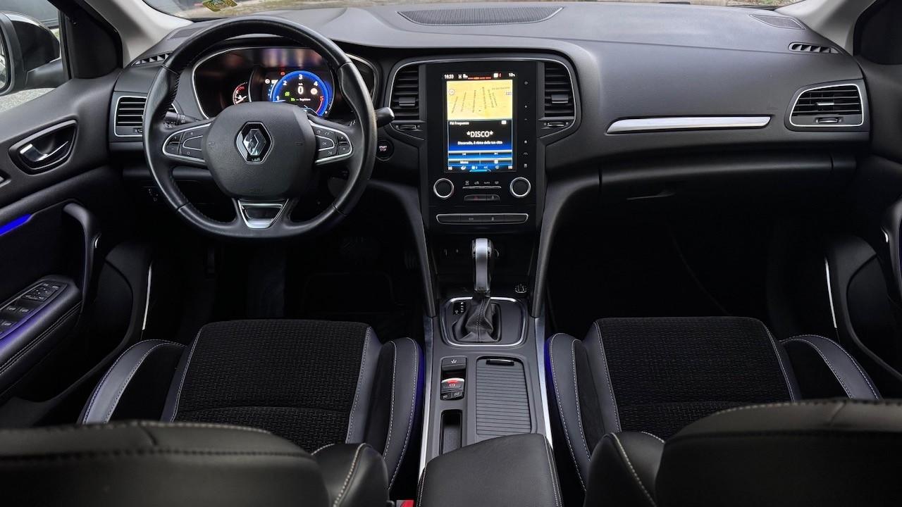 Renault Megane Mégane dCi 8V 110 CV EDC Energy Bose