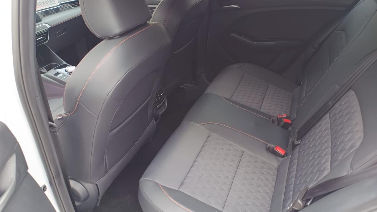 Mg 3 1.5 Luxury Hybrid