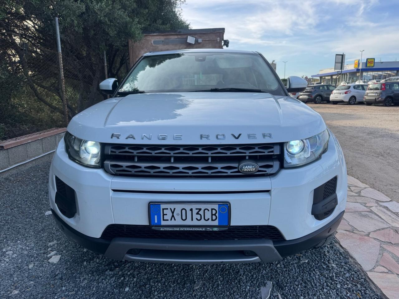 Land Rover Range Evoque 2.2 TD4 5p. Pure