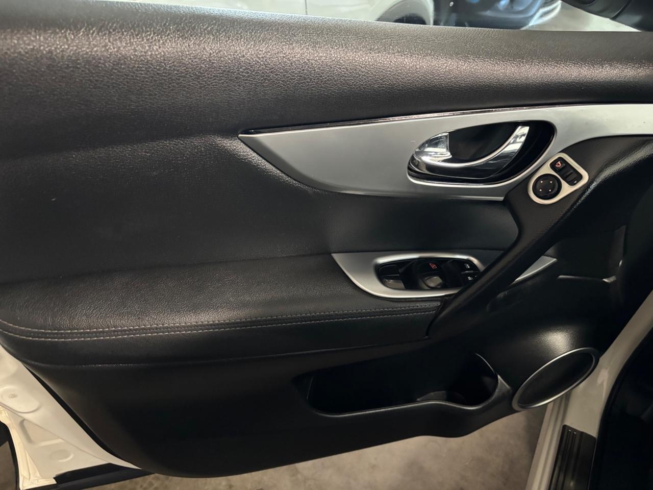 Nissan Qashqai 1.2 BENZINA DIG-T TEKNA
