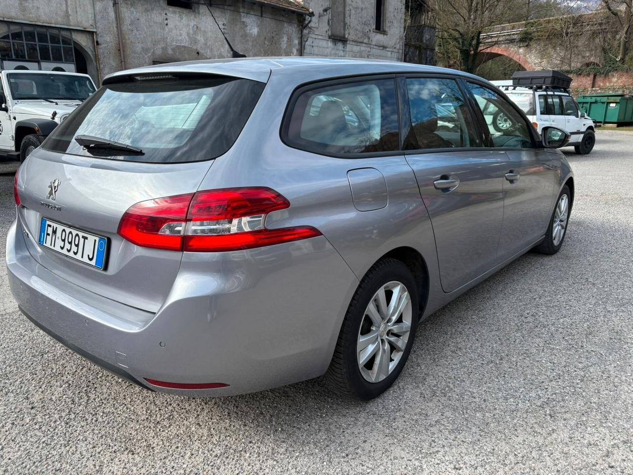 PEUGEOT 308 1.6 BLUEHDI EURO 6 – GARANZIA 12 MESI – KM CERTIFICATI