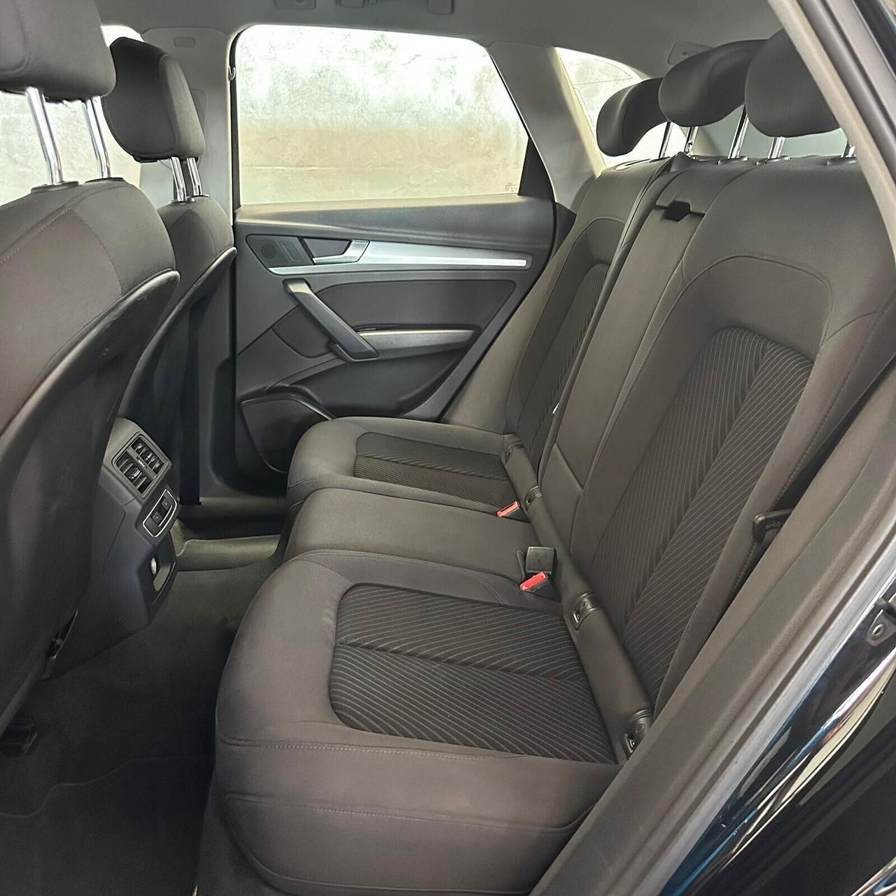 Audi Q5 30 TDI S tronic Business