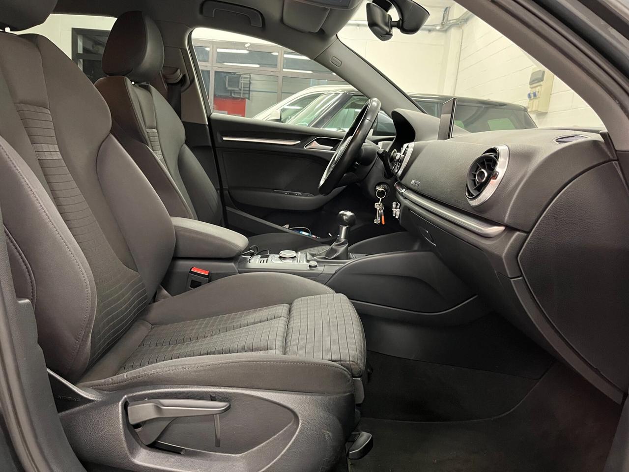 Audi A3 1.6 30 TDI 116 CV Sport