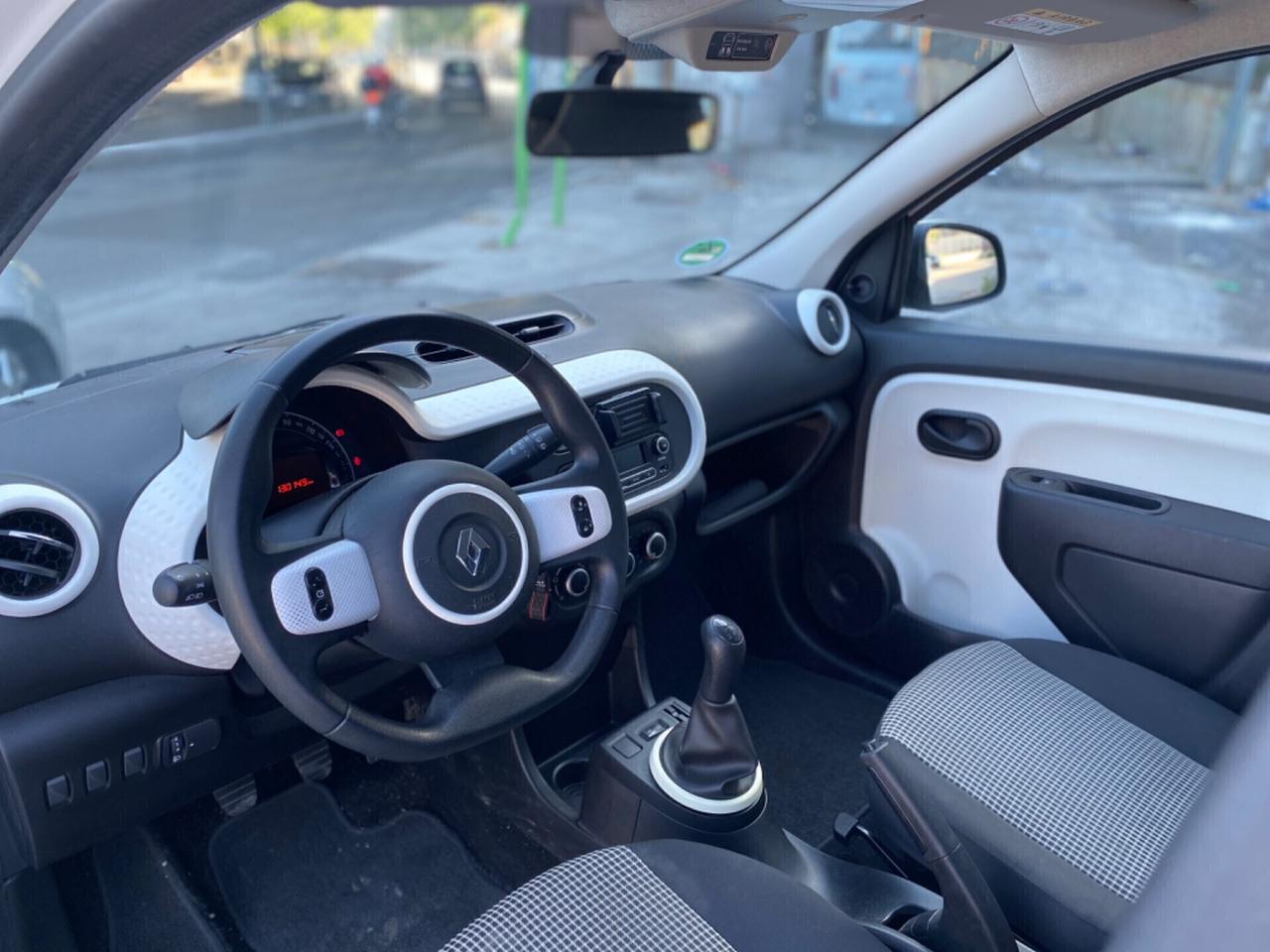 Renault Twingo 1.0 Sce 2015