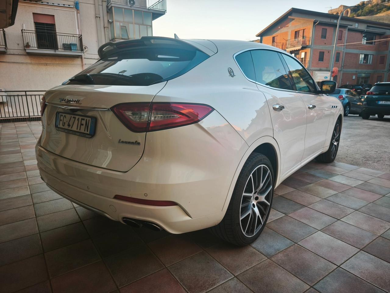 Maserati Levante SQ4 V6 430 CV TETTO