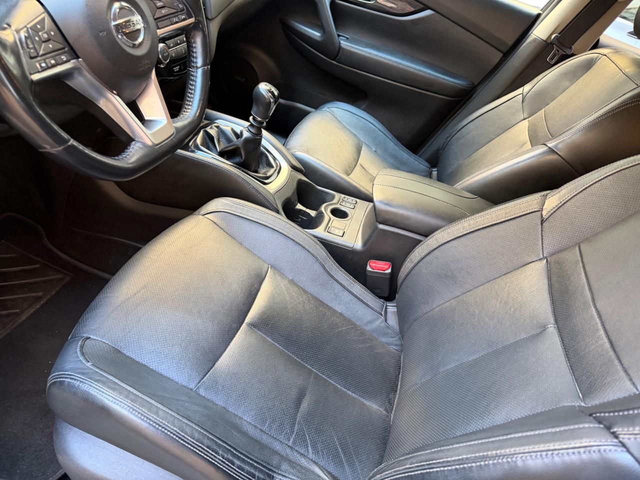 Nissan X-Trail 1.6 dCi 2WD Tekna GANCIO DI TRAINO