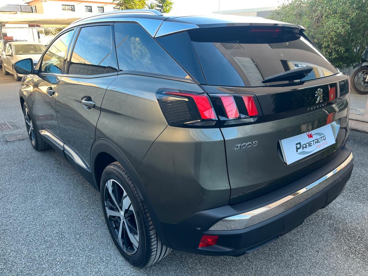 Peugeot 3008 1.5 bluehdi 130cv Allure eat8 NAVI/CAMERA PERF.