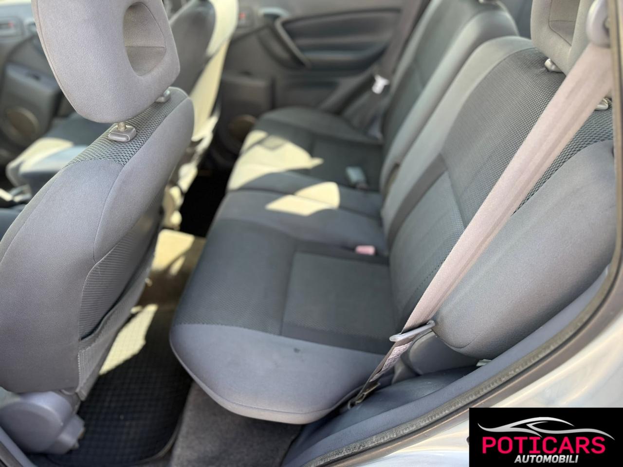 ToyotaRAV4 2.0 Tdi D-4D cat 5 porte
