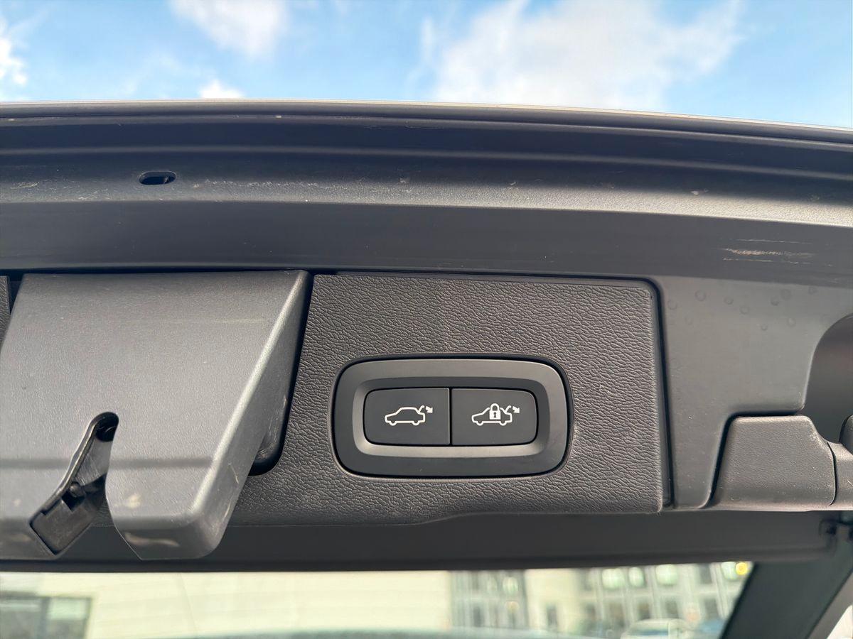 VOLVO XC60 2.0 b4 Core awd auto