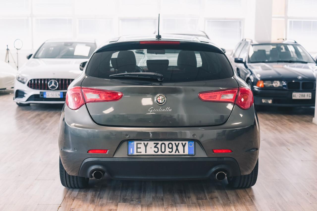 Alfa Romeo Giulietta 1750 Turbo TCT Quadrifoglio Verde