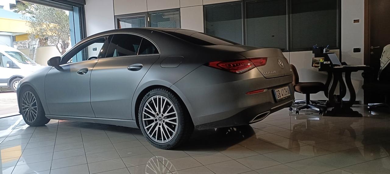 Mercedes-benz CLA 220 CLA 220 Automatic 4Matic Premium
