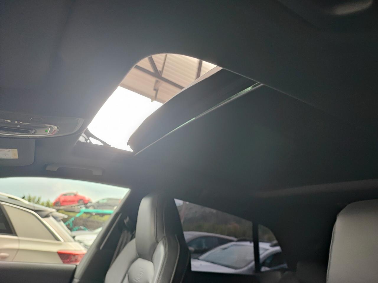 Audi Q8 55 TFSI quattro tiptronic Sline Plus