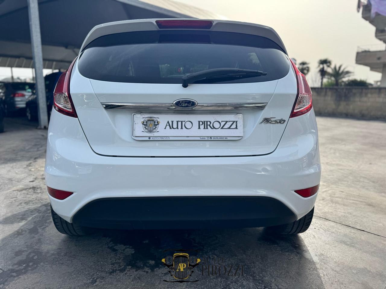 FORD FIESTA 1.4 BENZ/GPL ANNO 2014 CON 140MILA KM