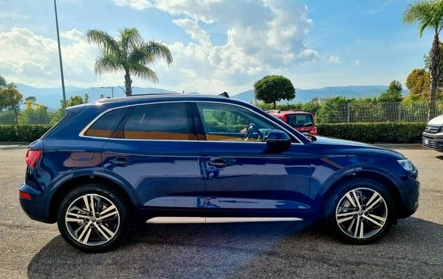 Audi Q5 2.0 TDI 190 CV quattro S tronic Business Sport